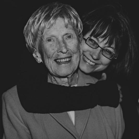 Meet your Posher, Laura - Picture 1 of 1